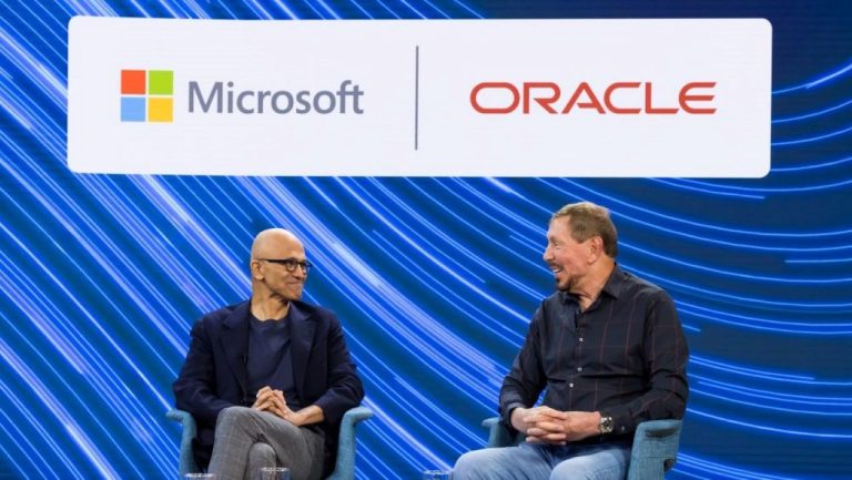 Továbbra is jó komája egymásnak a Microsoft és az Oracle