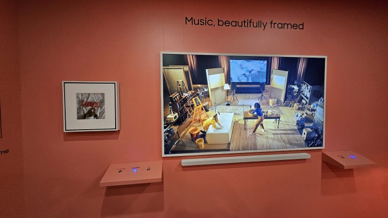 Érkezik a Music Frame, a zenélő képkeret a Samsungtól