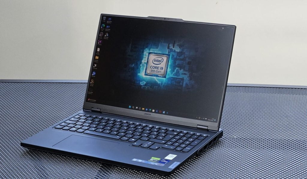 Lenovo Laptop Intel processzorral