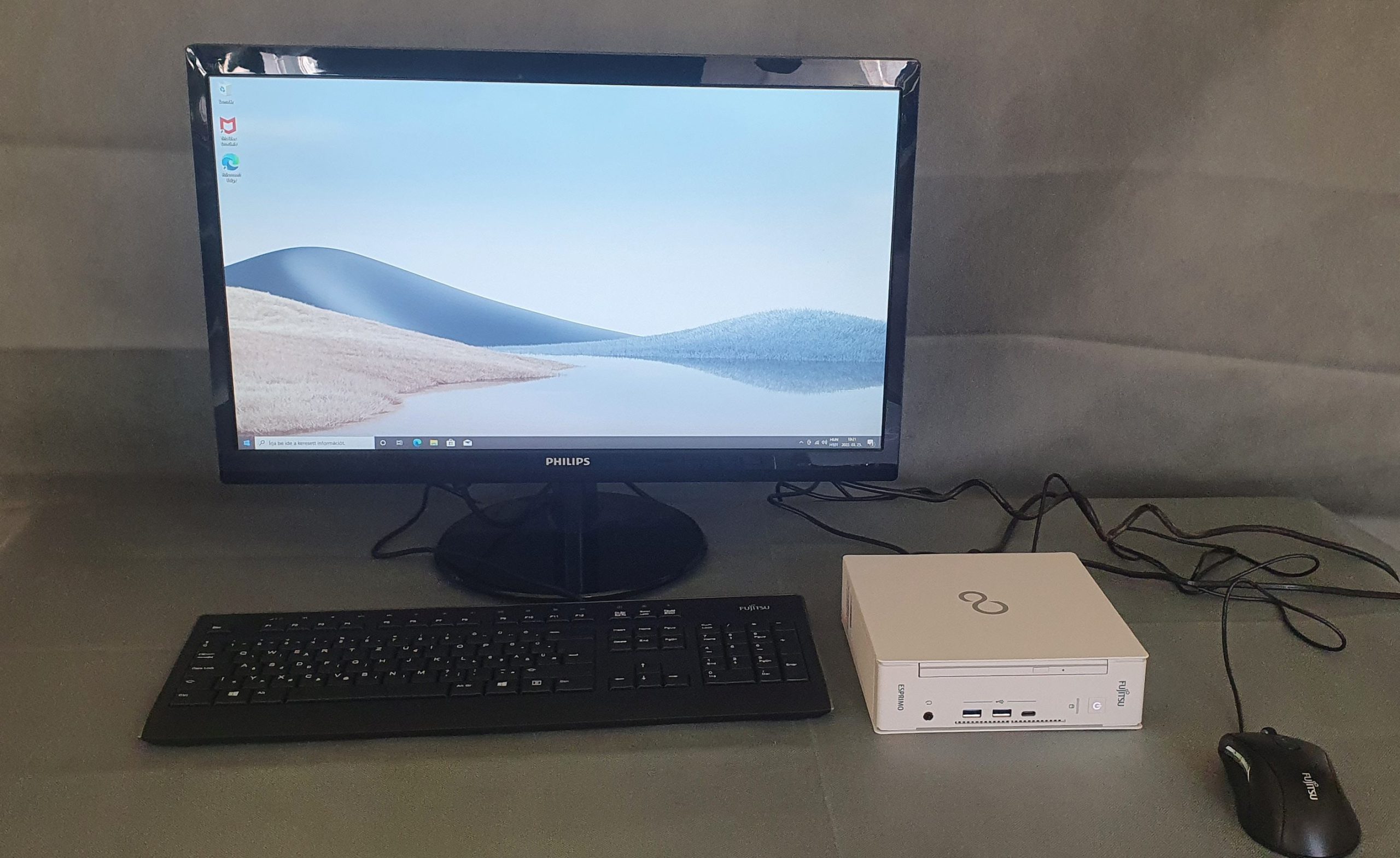  Fujitsu Esprimo Q7010 