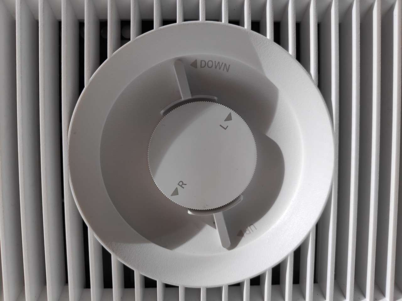 LG HU810PW projektor