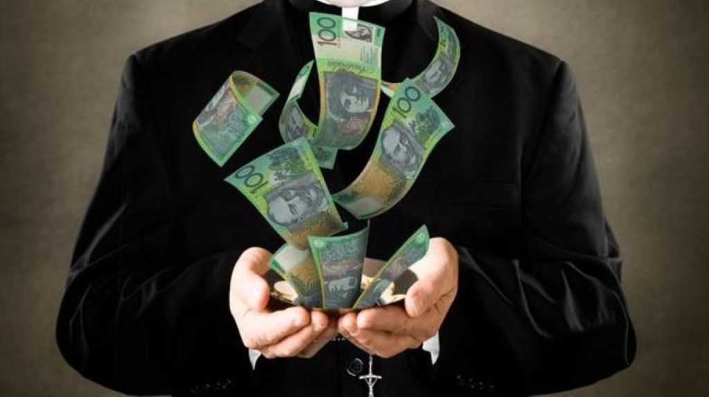 lelkész kripto csalás