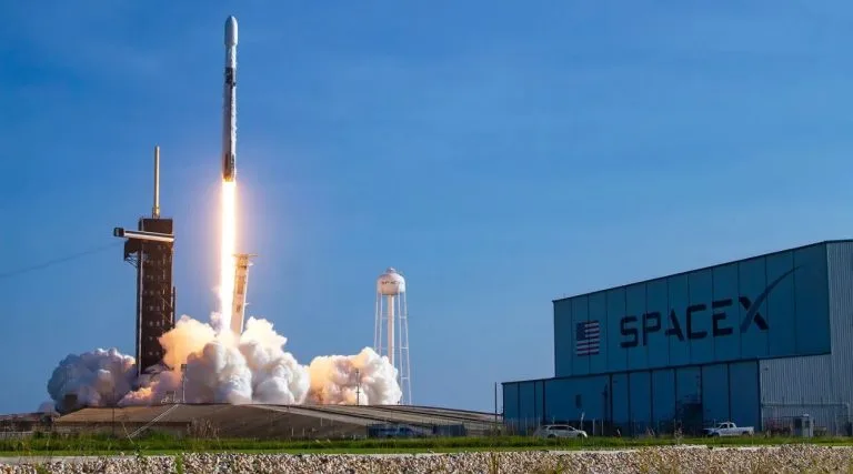 elon musk műhold starlink megöl