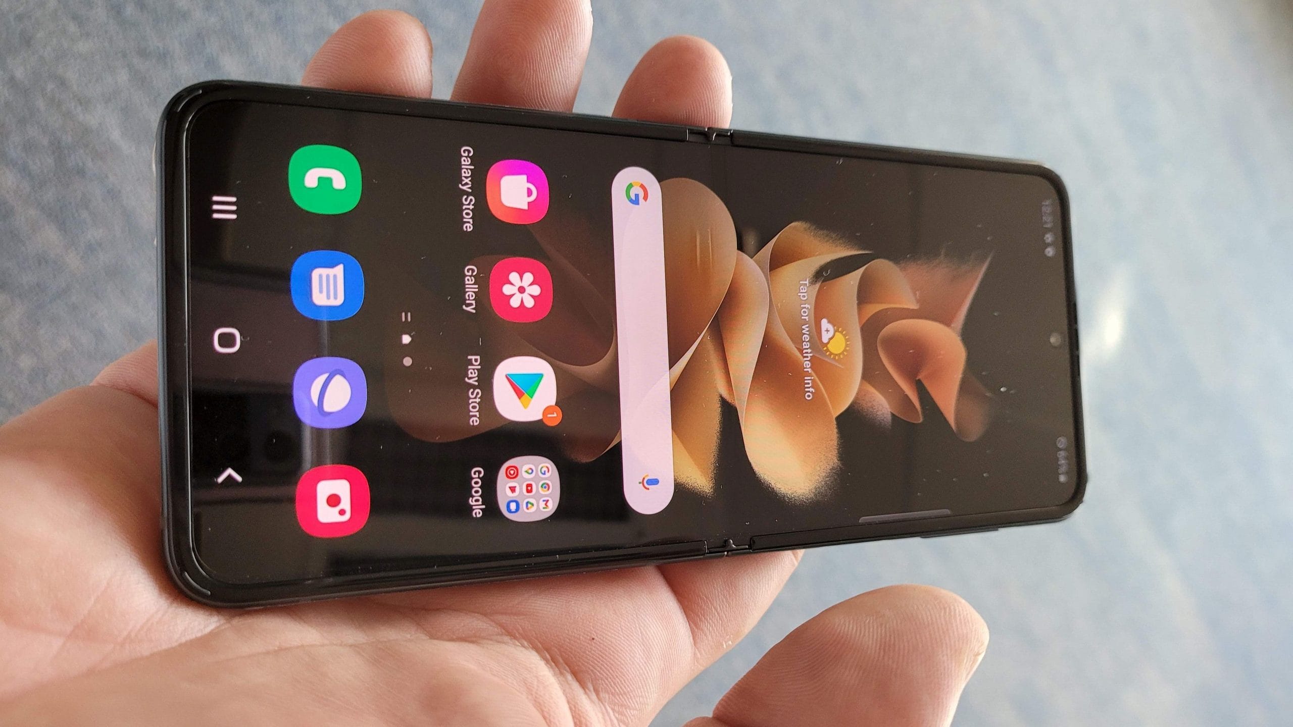 Samsung Galaxy Z Flip3