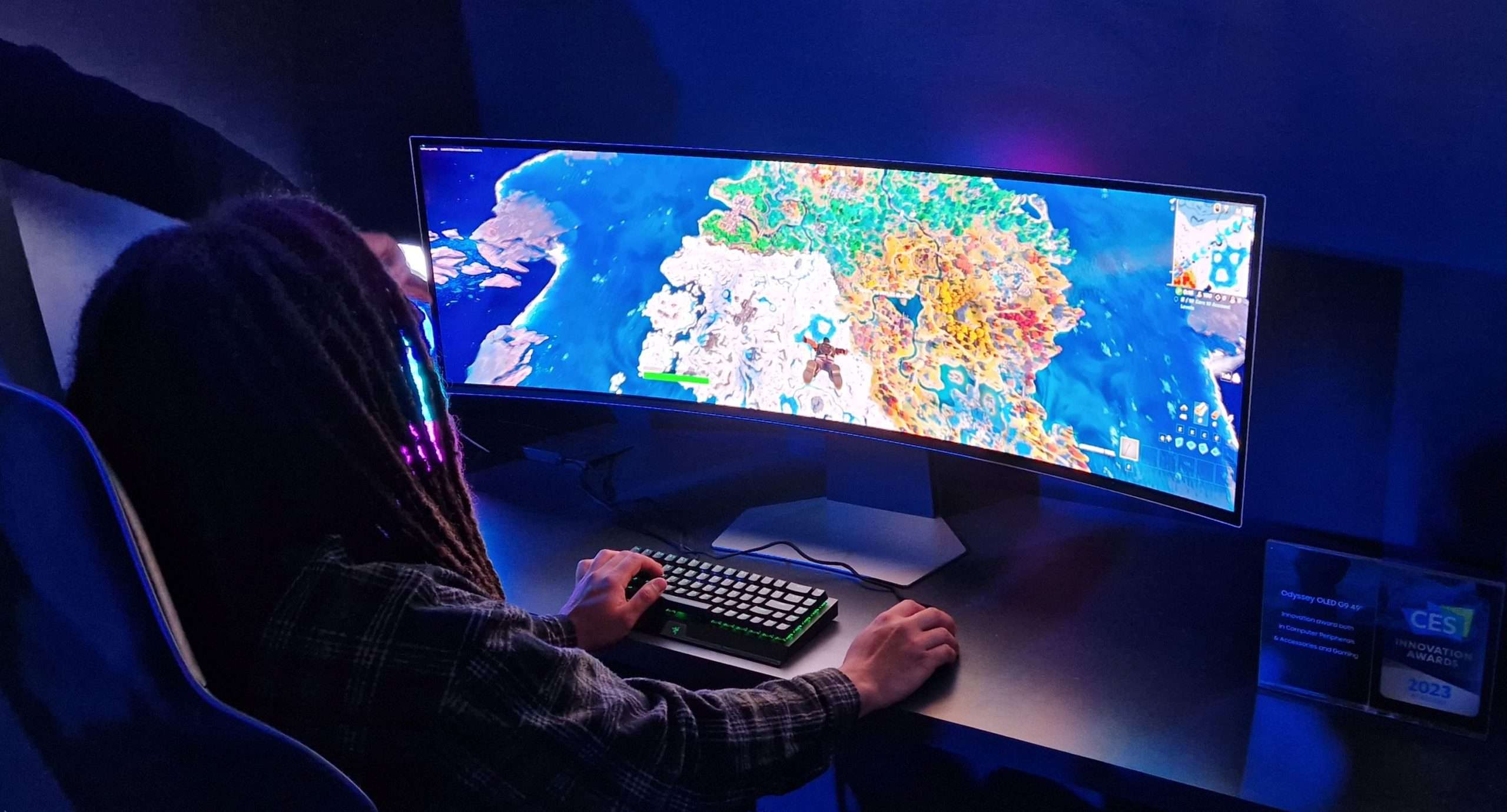 QD-OLED monitor