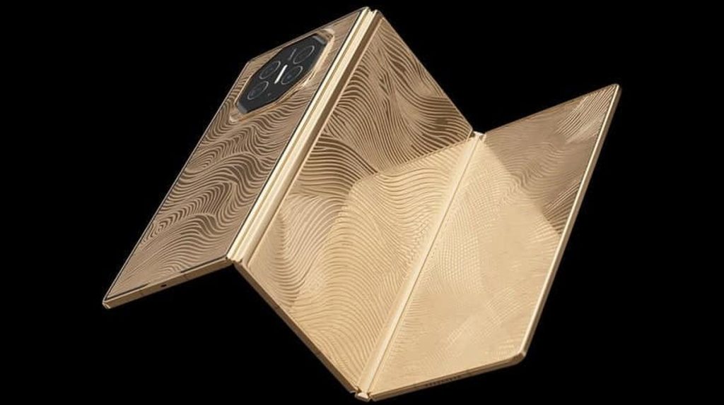 Huawei arany Mate XT Ultimate