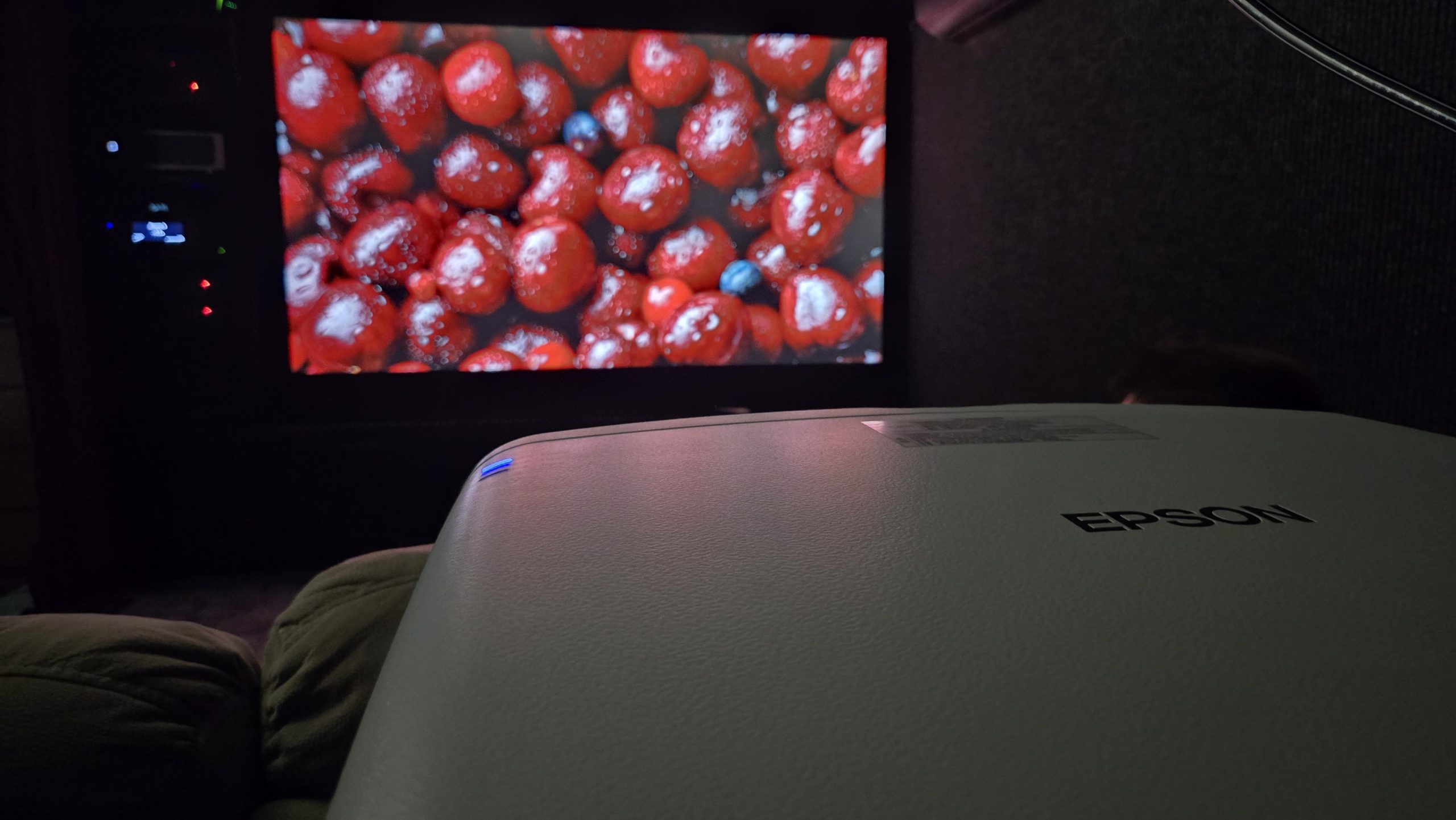 Epson-EH-QB1000-2