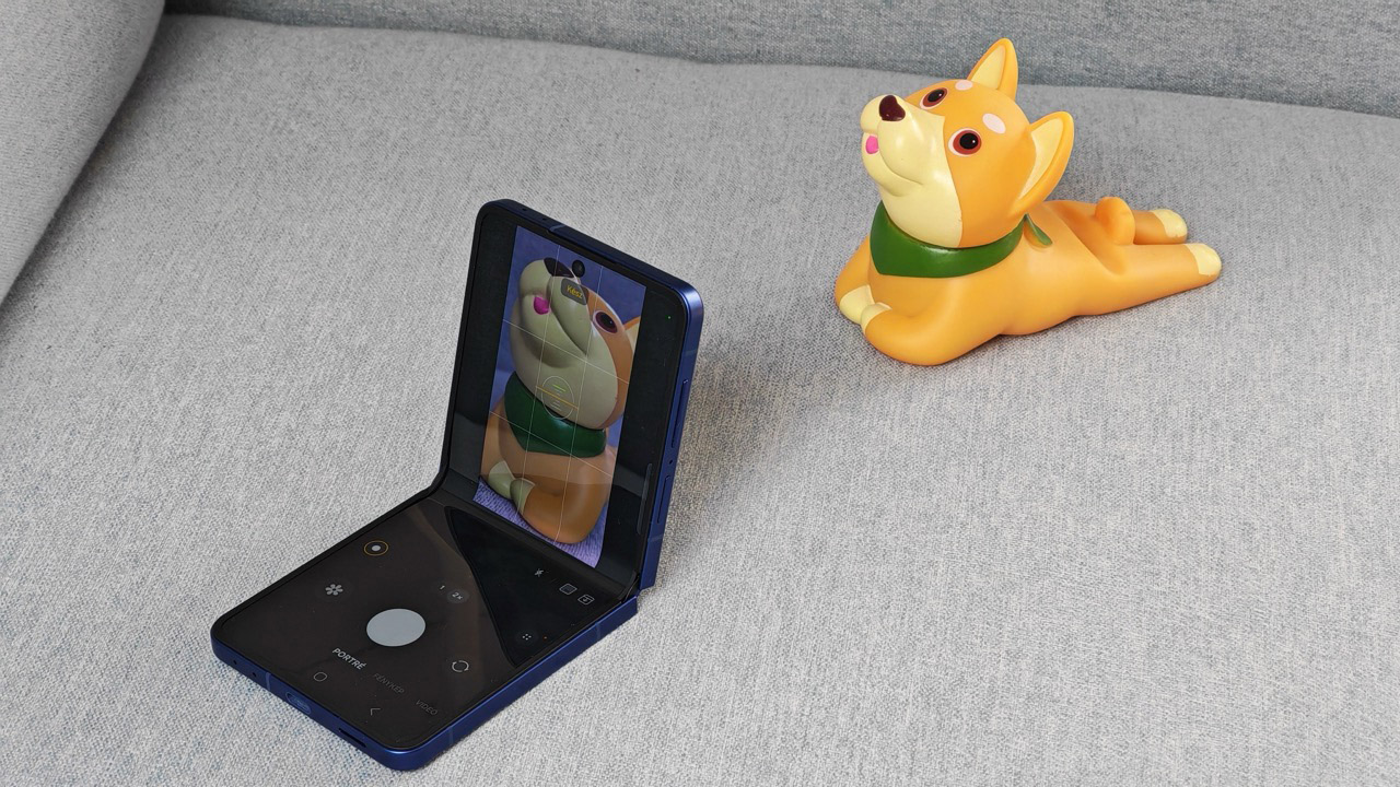 Samsung Galaxy Z Flip7 teszt