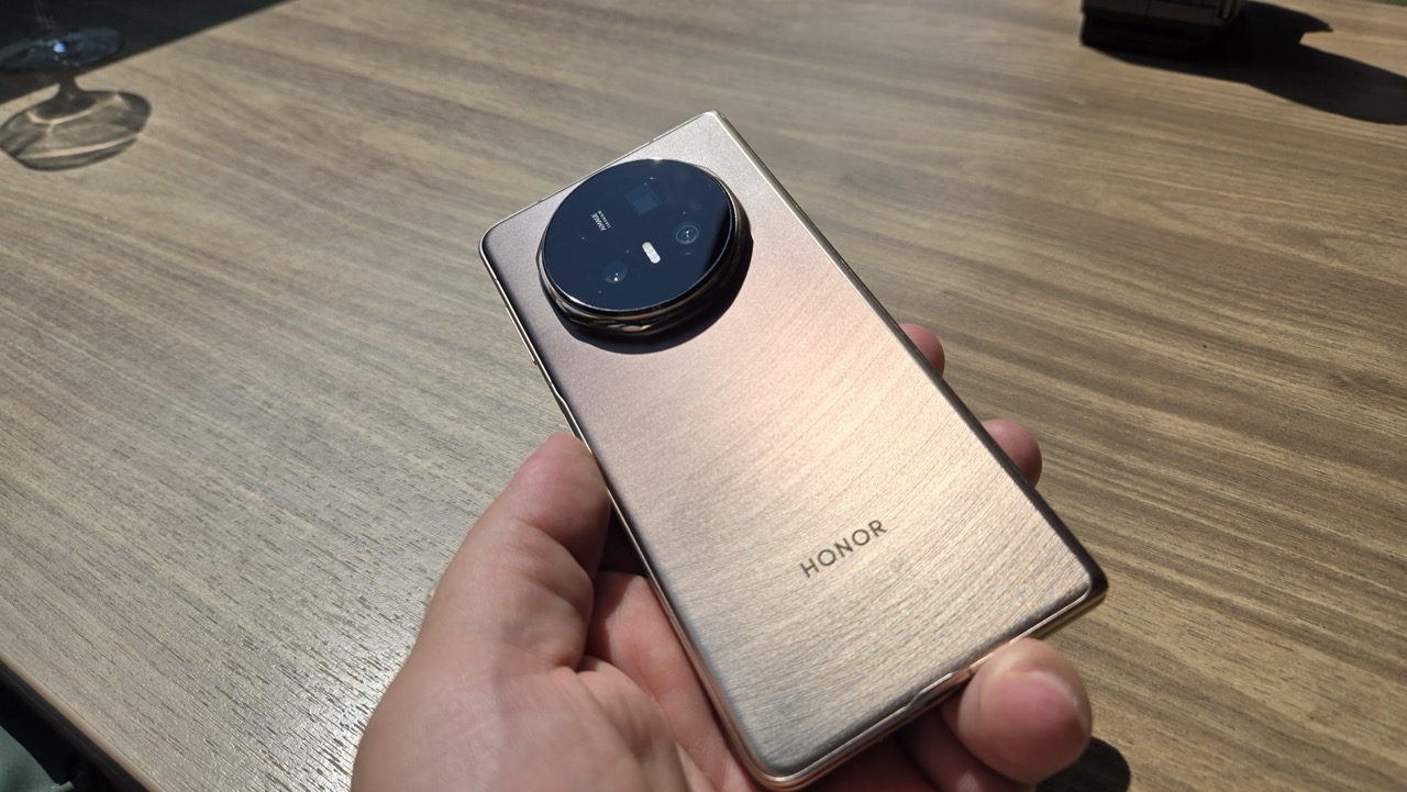 Honor Magic V5
