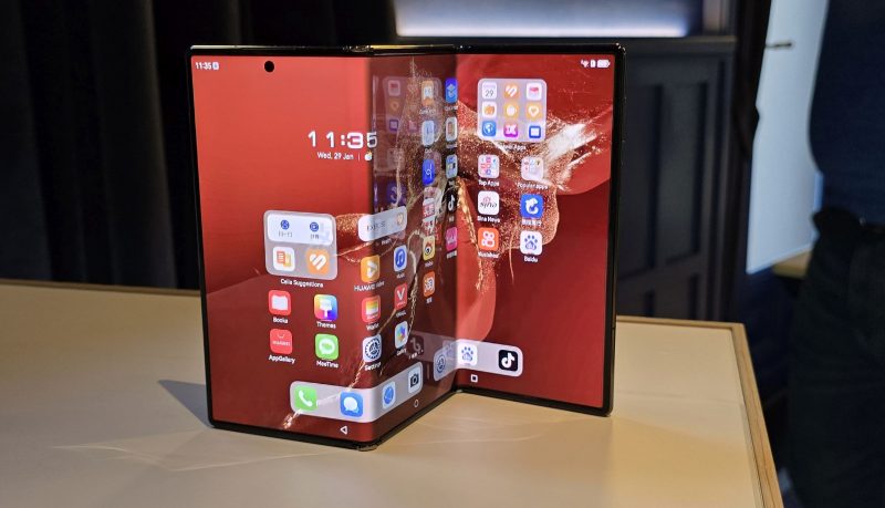 Huawei Trifold